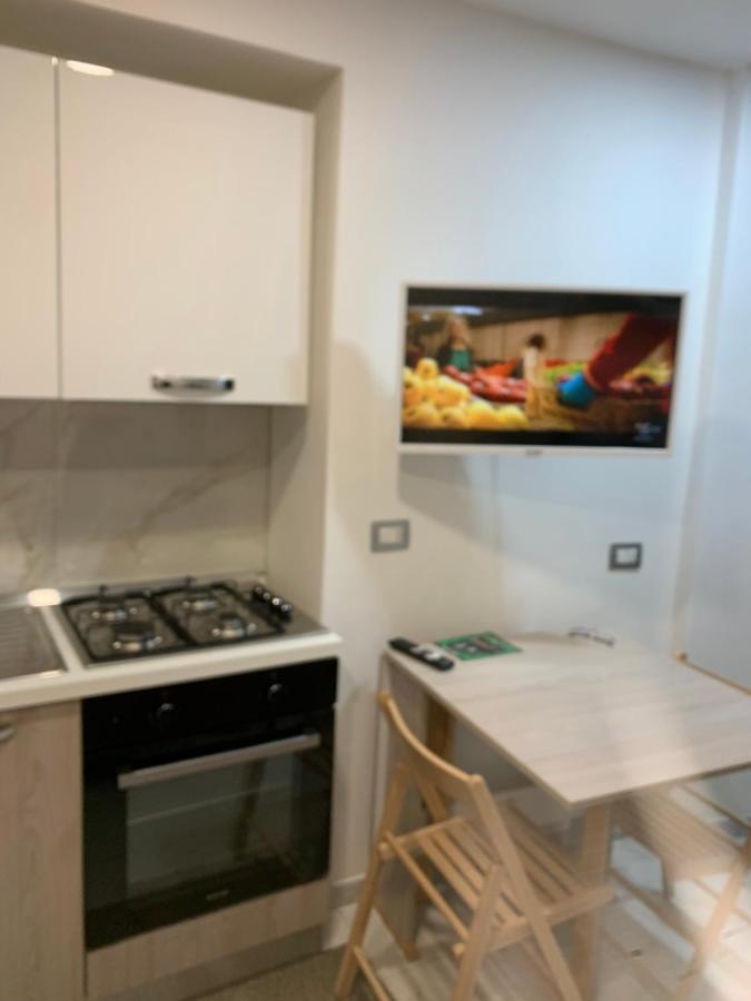 Viky House Chiaja 1 Apartment Наполи Екстериор снимка