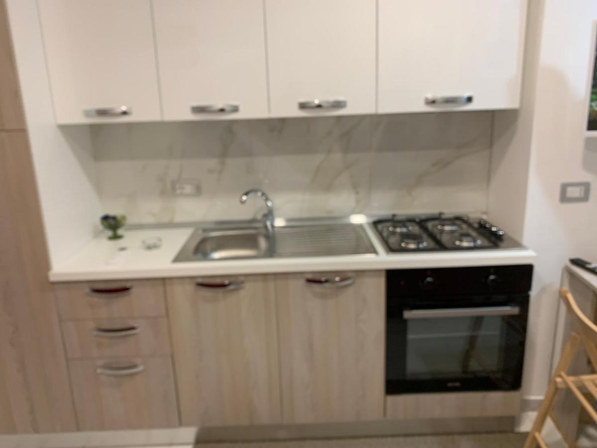 Viky House Chiaja 1 Apartment Наполи Екстериор снимка